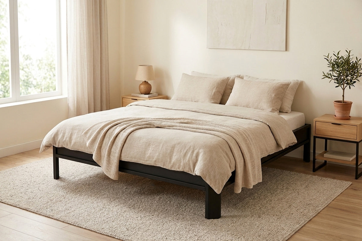 Metallbett ALIX 200x200 aus Aluminium – Bettgestell ohne Kopfteil - black diamond