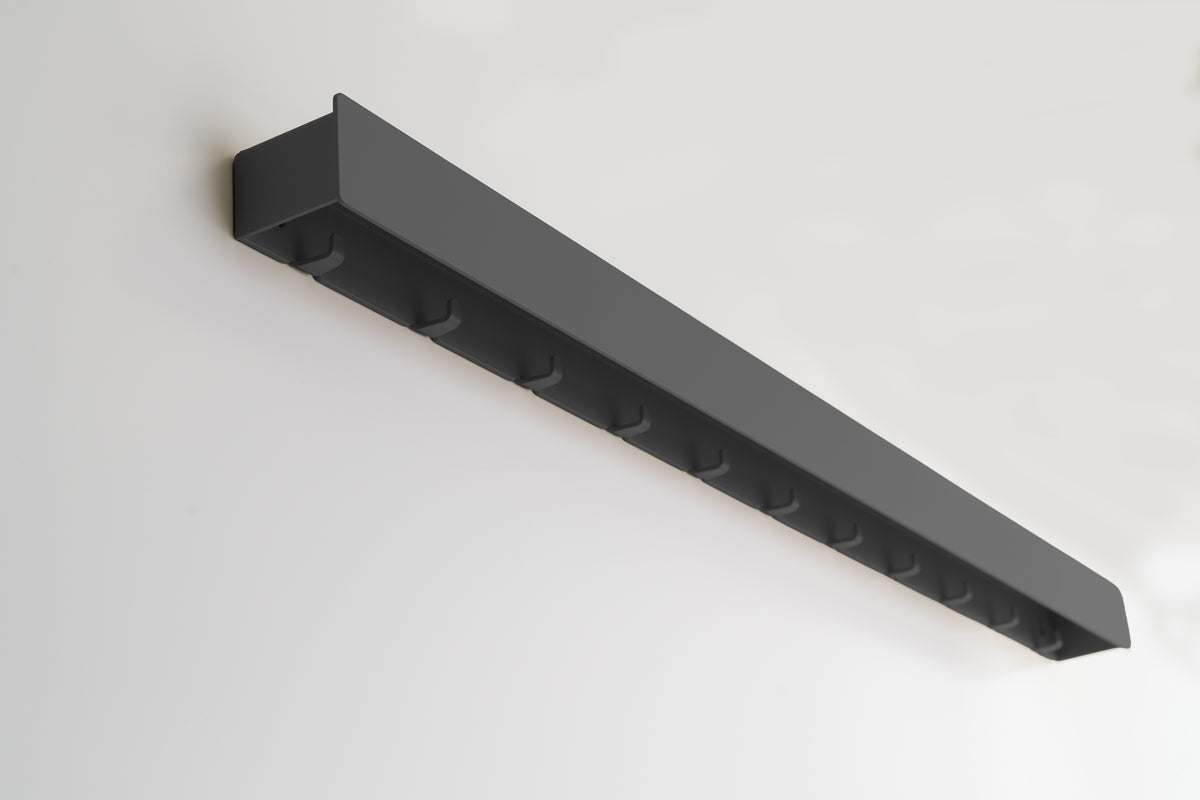 Schmales Wandboard mit versteckten Haken | Garderobe, Ablage & Schlüsselbrett ENNE 11er - carbon grey