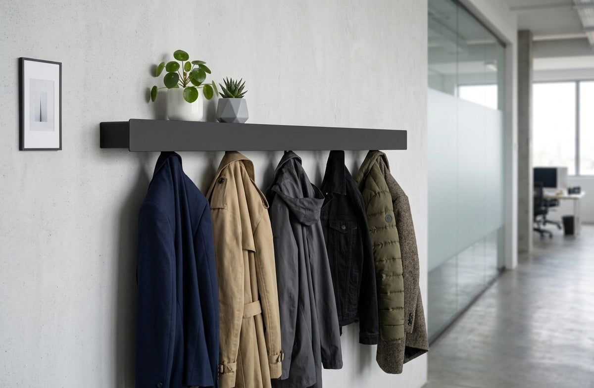 Schmales Wandboard mit versteckten Haken | Garderobe, Ablage & Schlüsselbrett ENNE 11er - black diamond