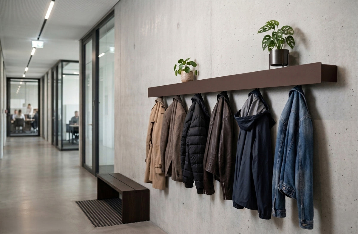 Schmales Wandboard mit versteckten Haken | Garderobe, Ablage & Schlüsselbrett ENNE 11er - dark chocolate