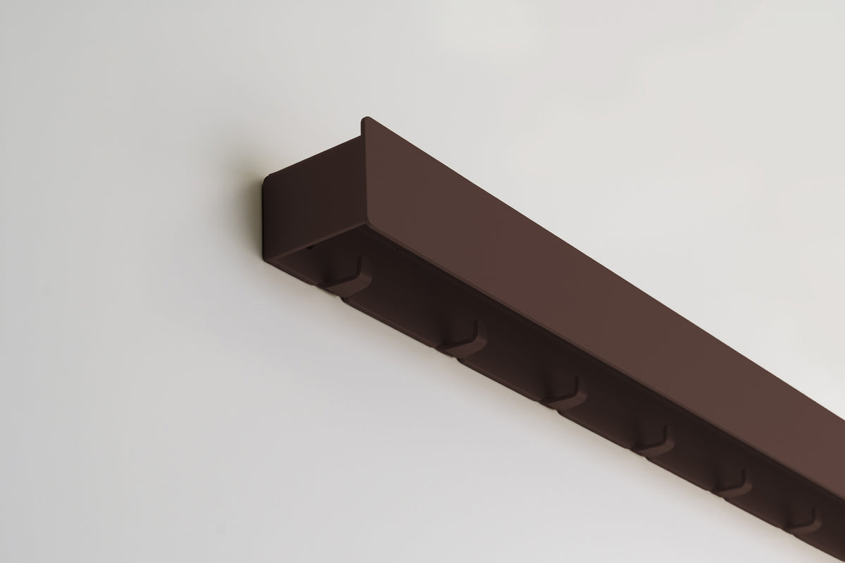 Schmales Wandboard mit versteckten Haken | Garderobe, Ablage & Schlüsselbrett ENNE 6er - dark chocolate