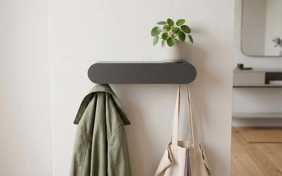 Schmales Wandboard mit versteckten Haken | Garderobe, Ablage & Schlüsselbrett ENNO 3er - carbon grey