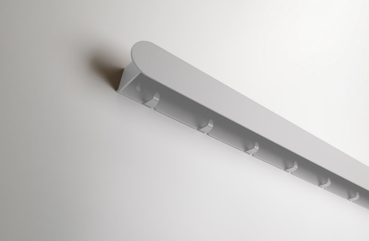 Schmales Wandboard mit versteckten Haken | Garderobe, Ablage & Schlüsselbrett ENNO 6er - snow white