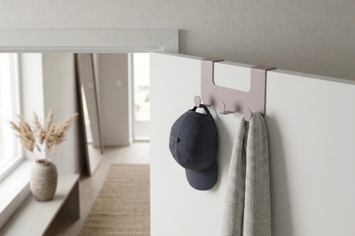 JOSH – Türgarderobe ohne Bohren | Türhakenleiste mit 3 Haken aus Stahl - soft lavender