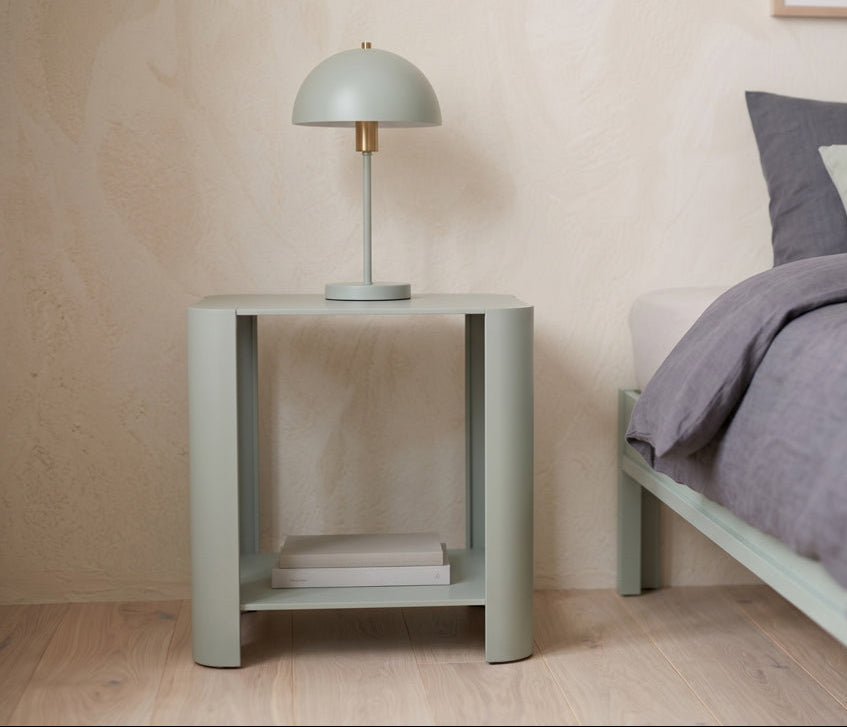 LYNY Light – Beistelltisch, Standregal mit Ablage aus Stahl - fresh mint